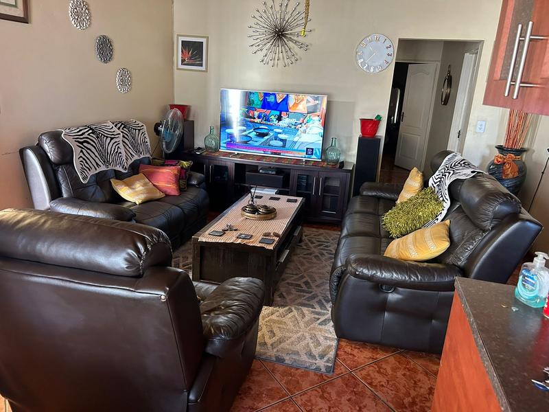 3 Bedroom Property for Sale in Mfuleni Western Cape
